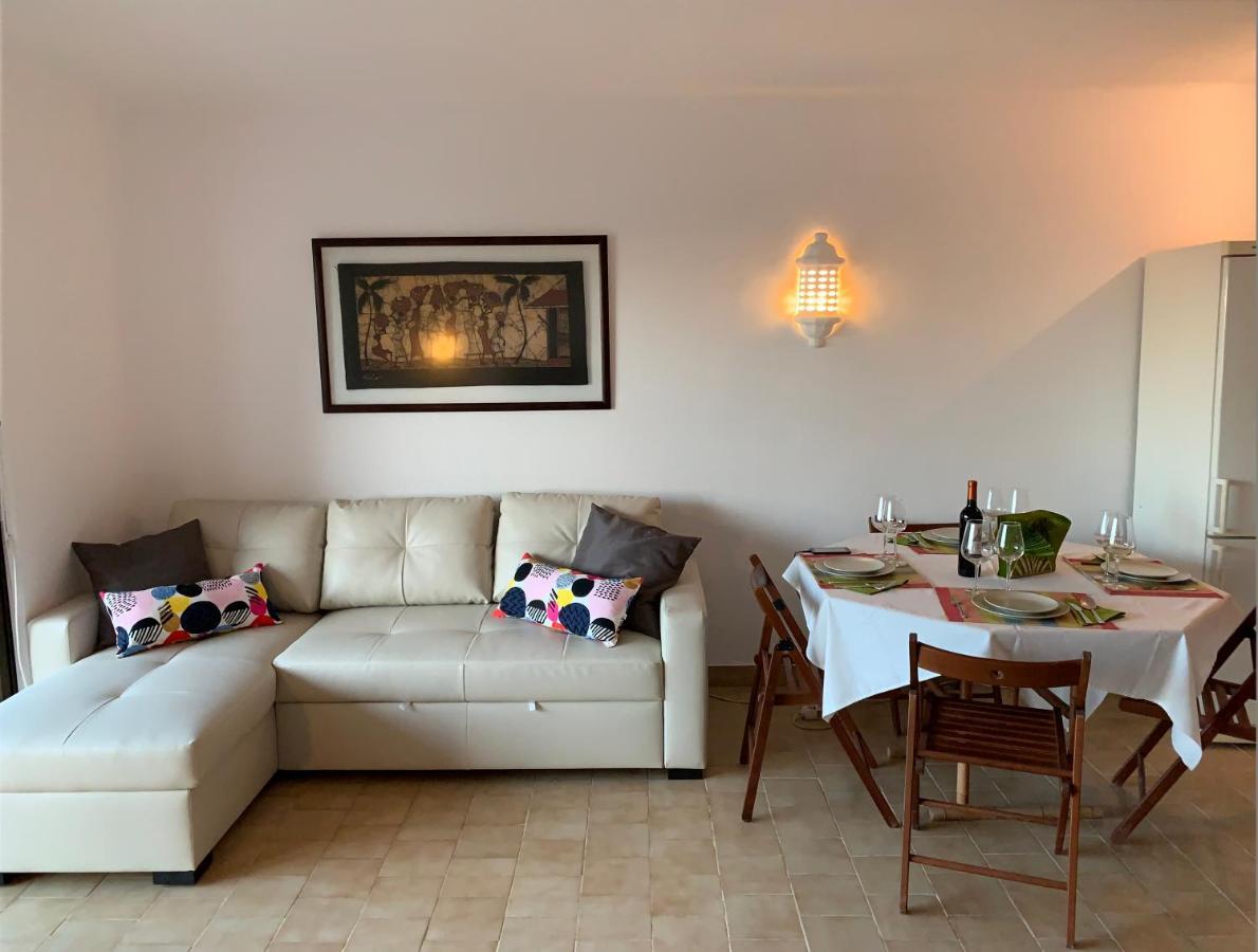 Studio Apartment *